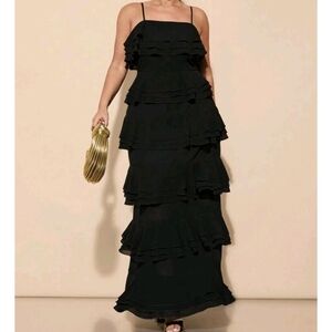 Elegant Tiered Ruffle Long Dress 🖤